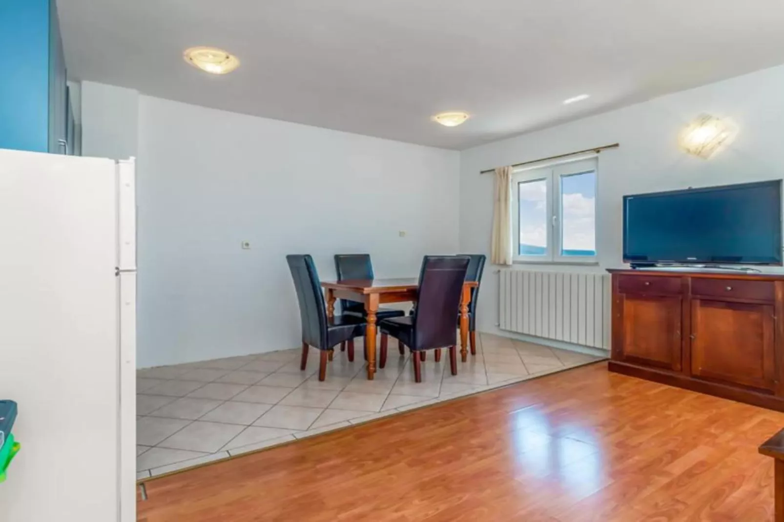 Apartments Panorama - Two Bedroom Apartment with  Terrace and Sea View (1)-Eetkamer