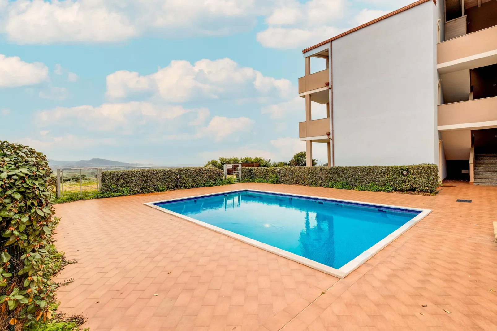 ATTICO BADESI CON PISCINA - Zwembad