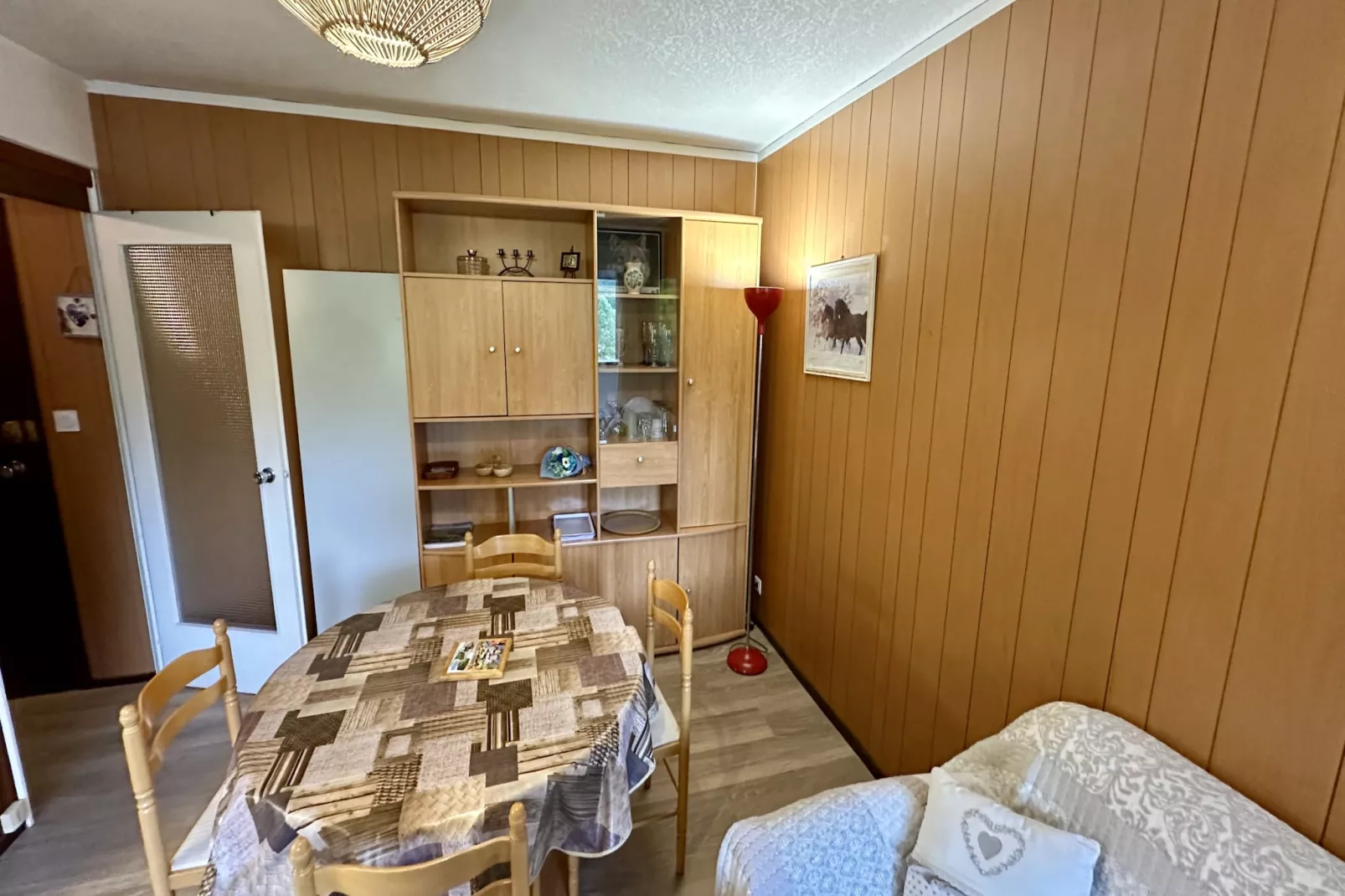 Le Pradet C 513 - Le Mont Dore 4pers-Eetkamer