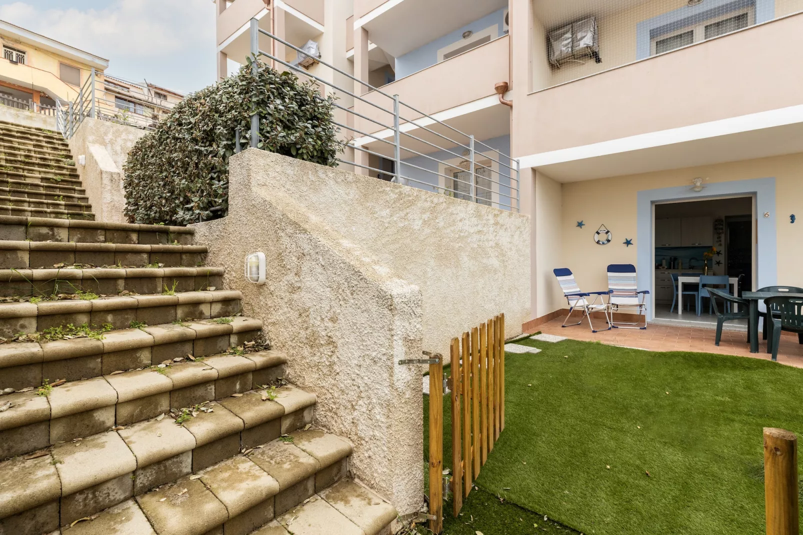 BILO BADESI CON PISCINA - Overloop