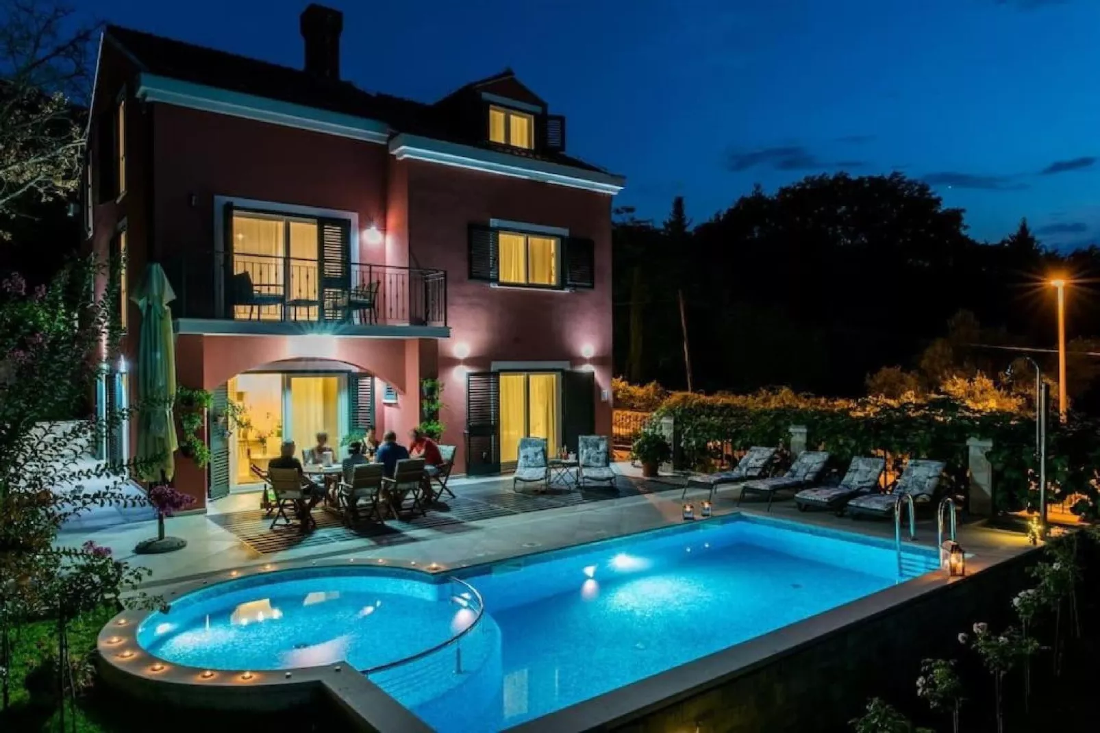 Villa Anita - Five Bedroom Villa with Swimming pool - Buitenlucht