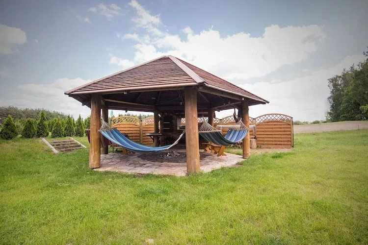 Domki letniskowe Dąbie-Tuinen zomer