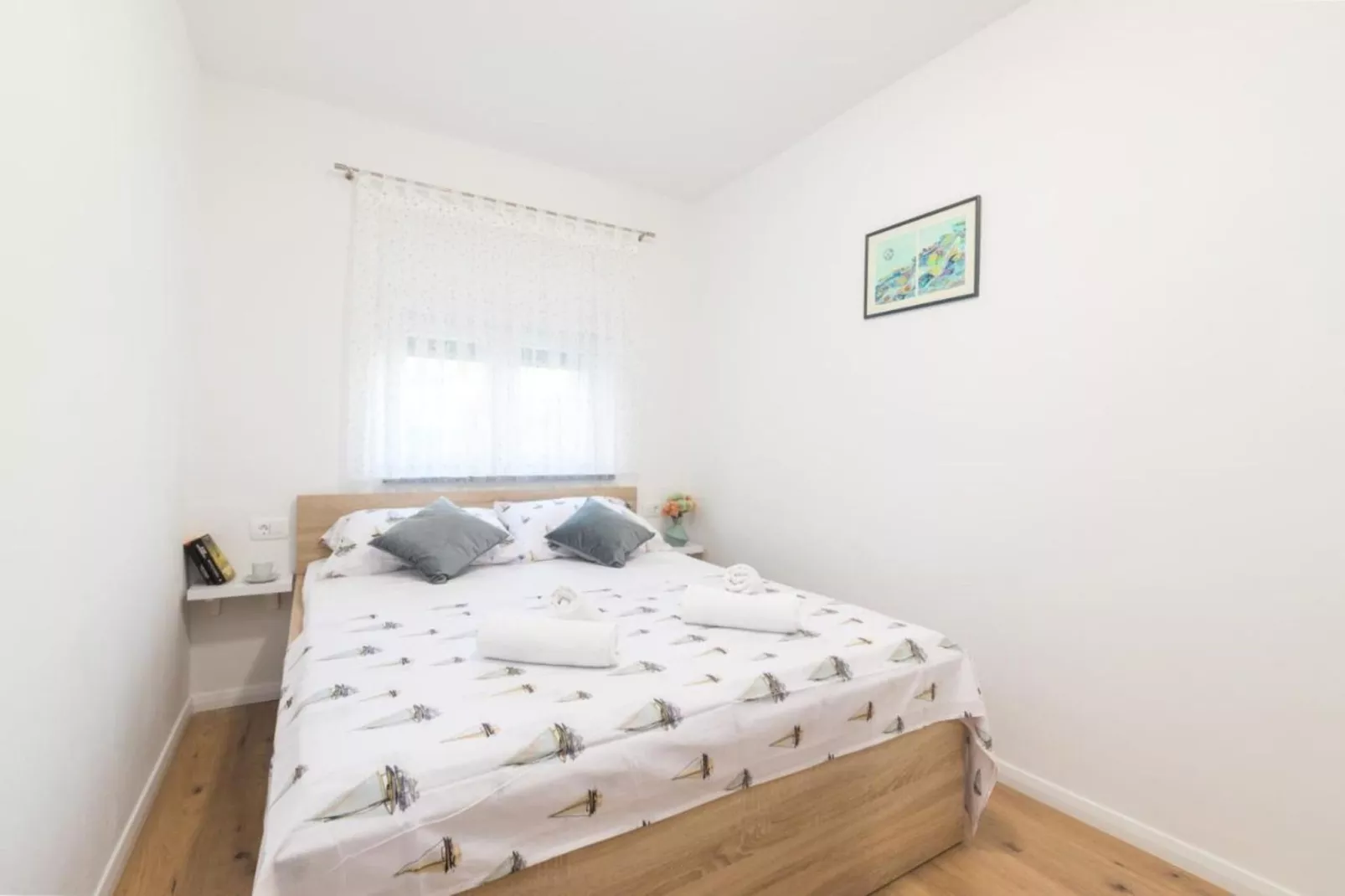 Mihael Holiday House - Three Bedroom Holiday Home with jacuzzi-Slaapkamer