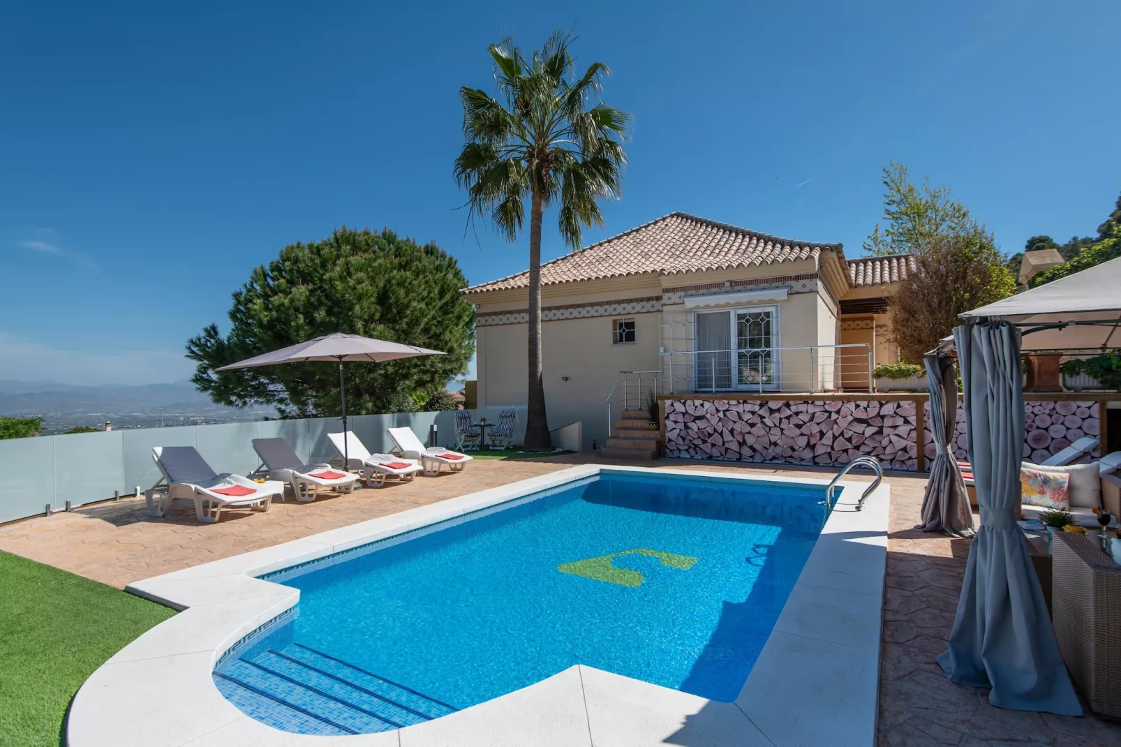 Casa de la Frontera-Zwembad