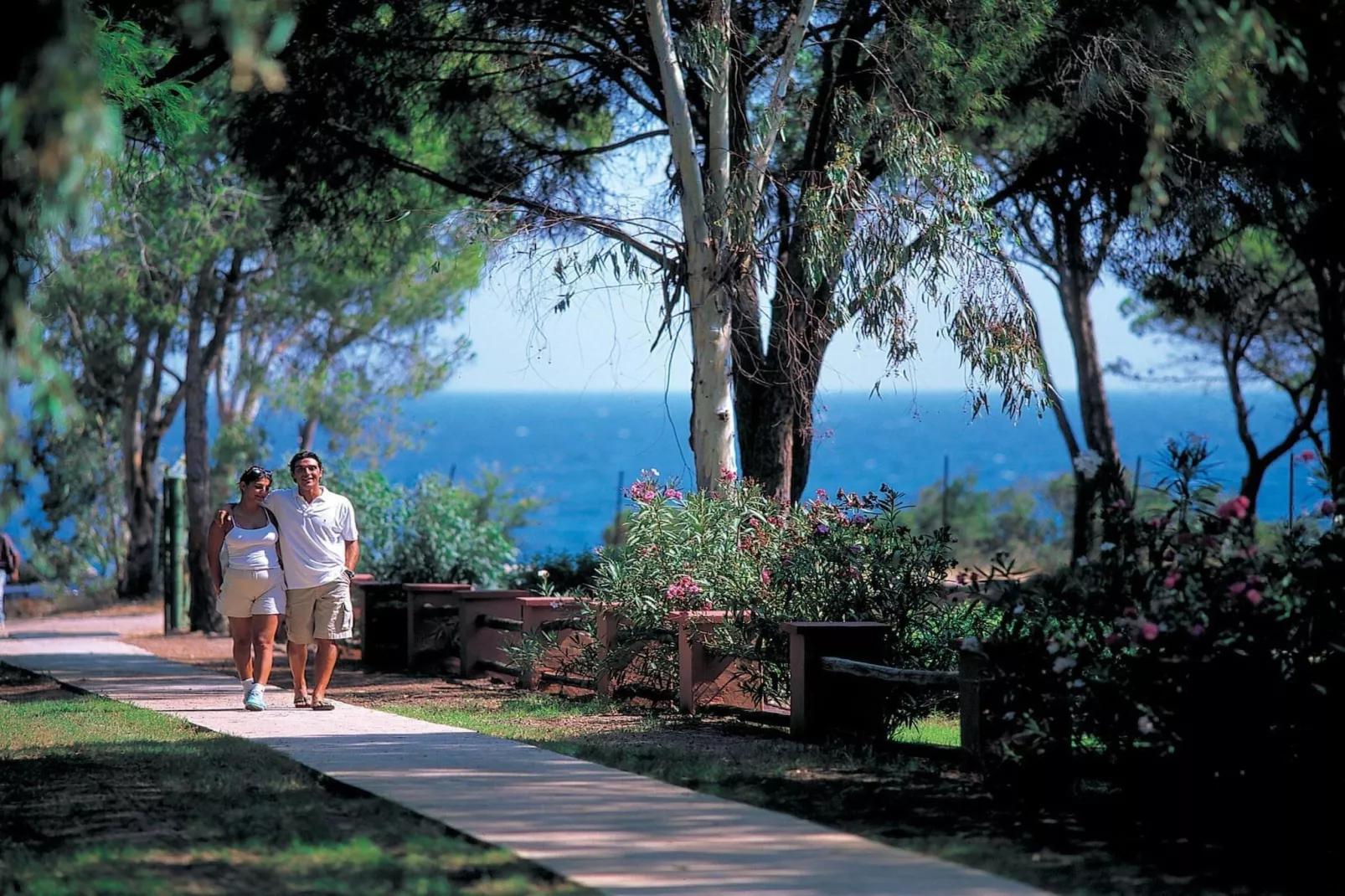 BAIA DELLE PALME-Trilo 6-Tuinen zomer