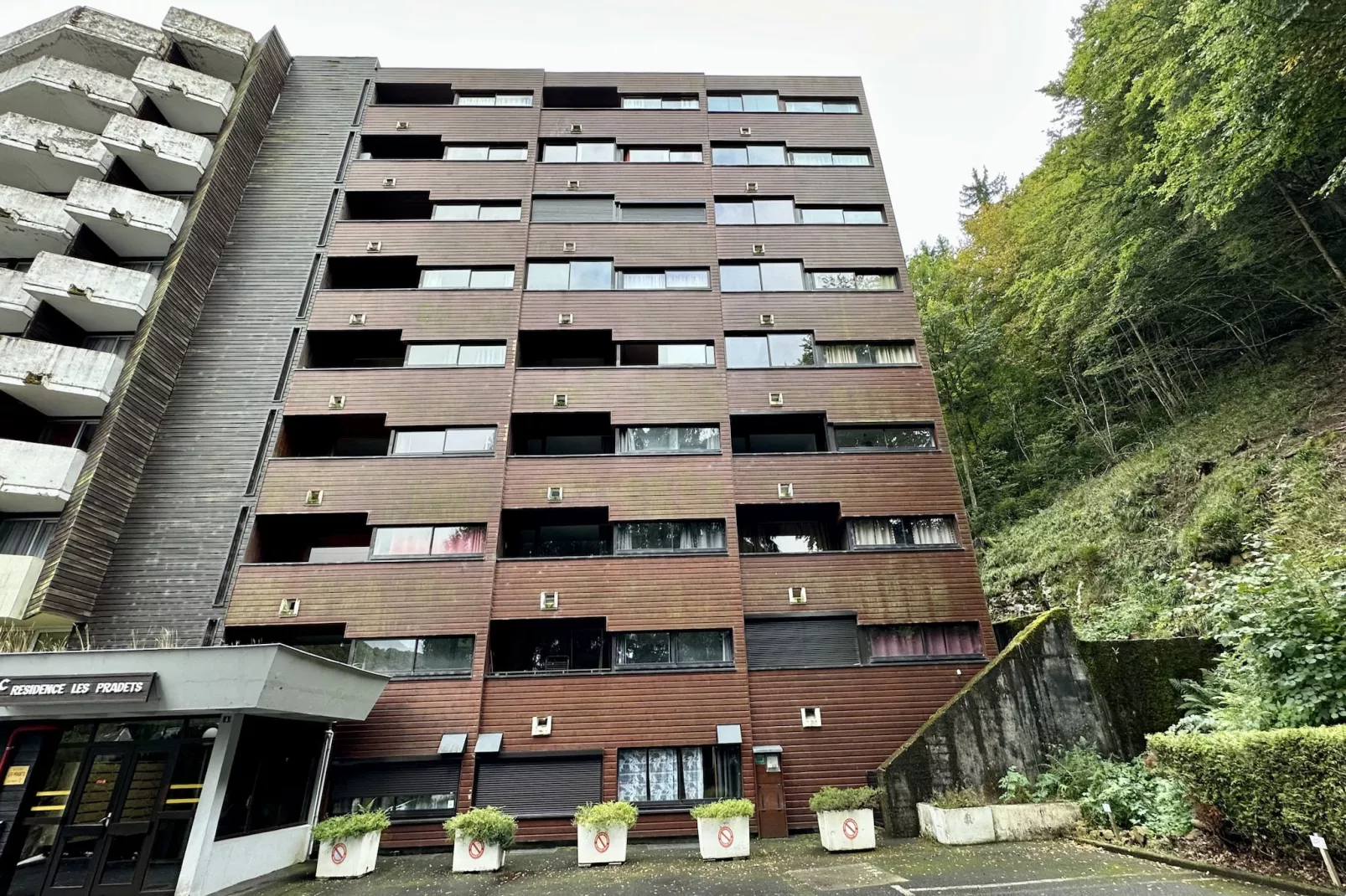 Le Pradet C 513 - Le Mont Dore 4pers-Buitenlucht