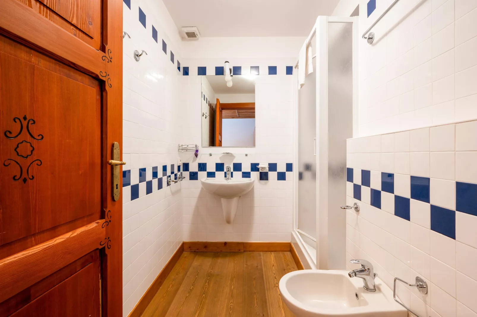 TRILO 1 CERESOLE - Badkamer