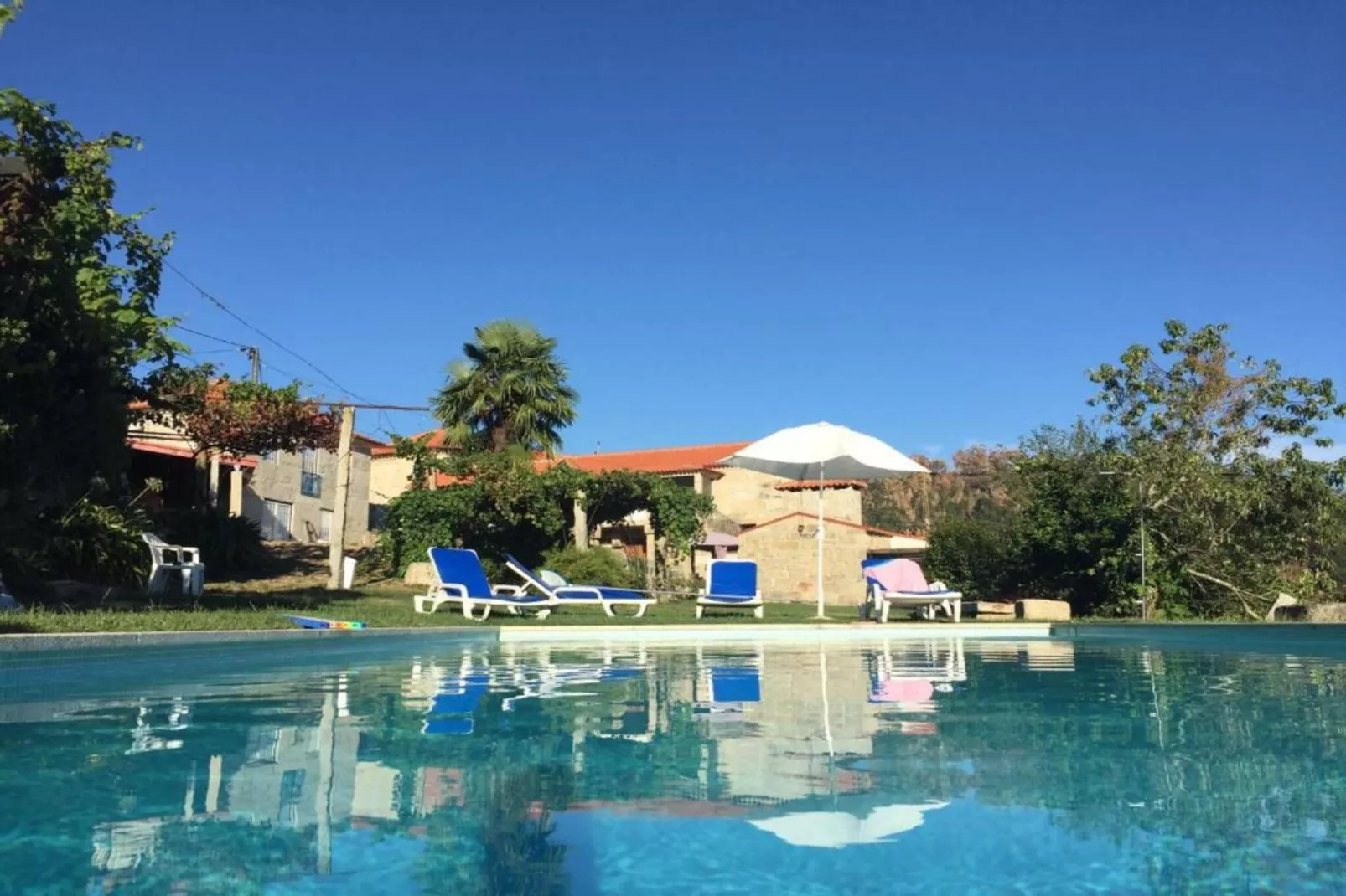 Casa da Ventozella/Triple Room with Private Bathroom-Zwembad