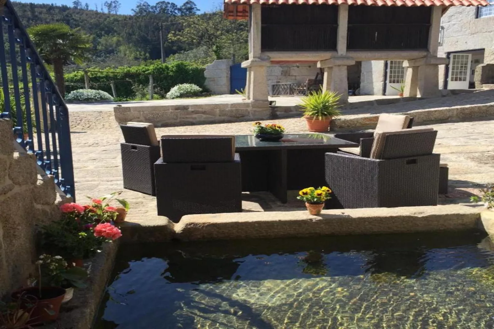 Casa da Ventozella/Triple Room with Private Bathroom-Terrasbalkon