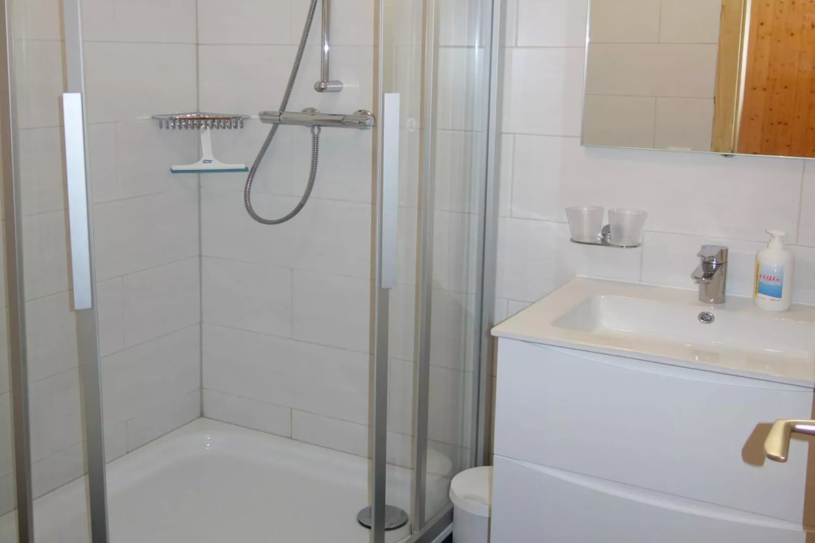 Gentianes G 001 - COSY apartment 6 pers - Badkamer