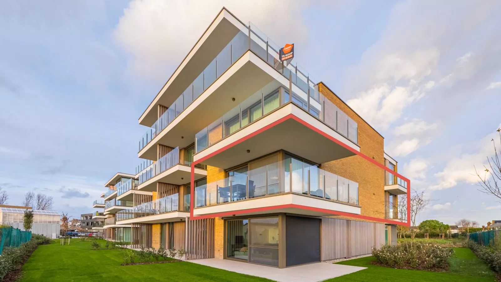 Amantha - 0102 + box 9