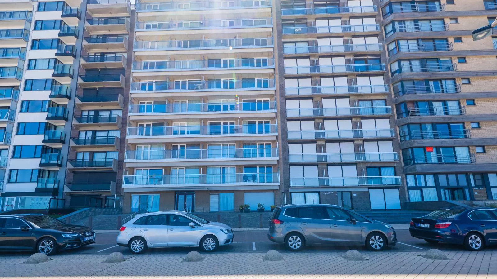 Pearl Beach - 0504 + box 12