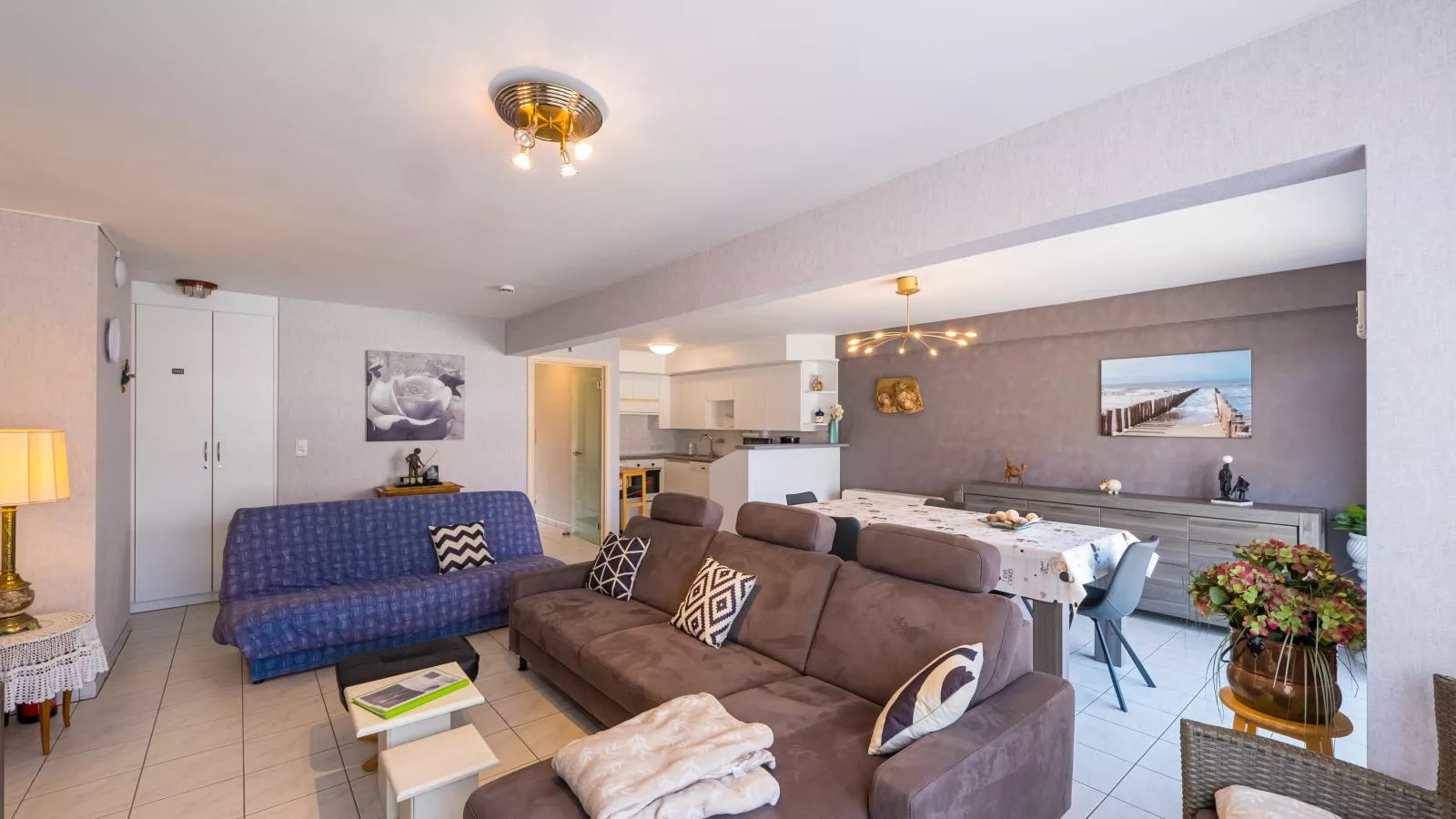 Princess I - 0302 + box 214 (Casino Parking)