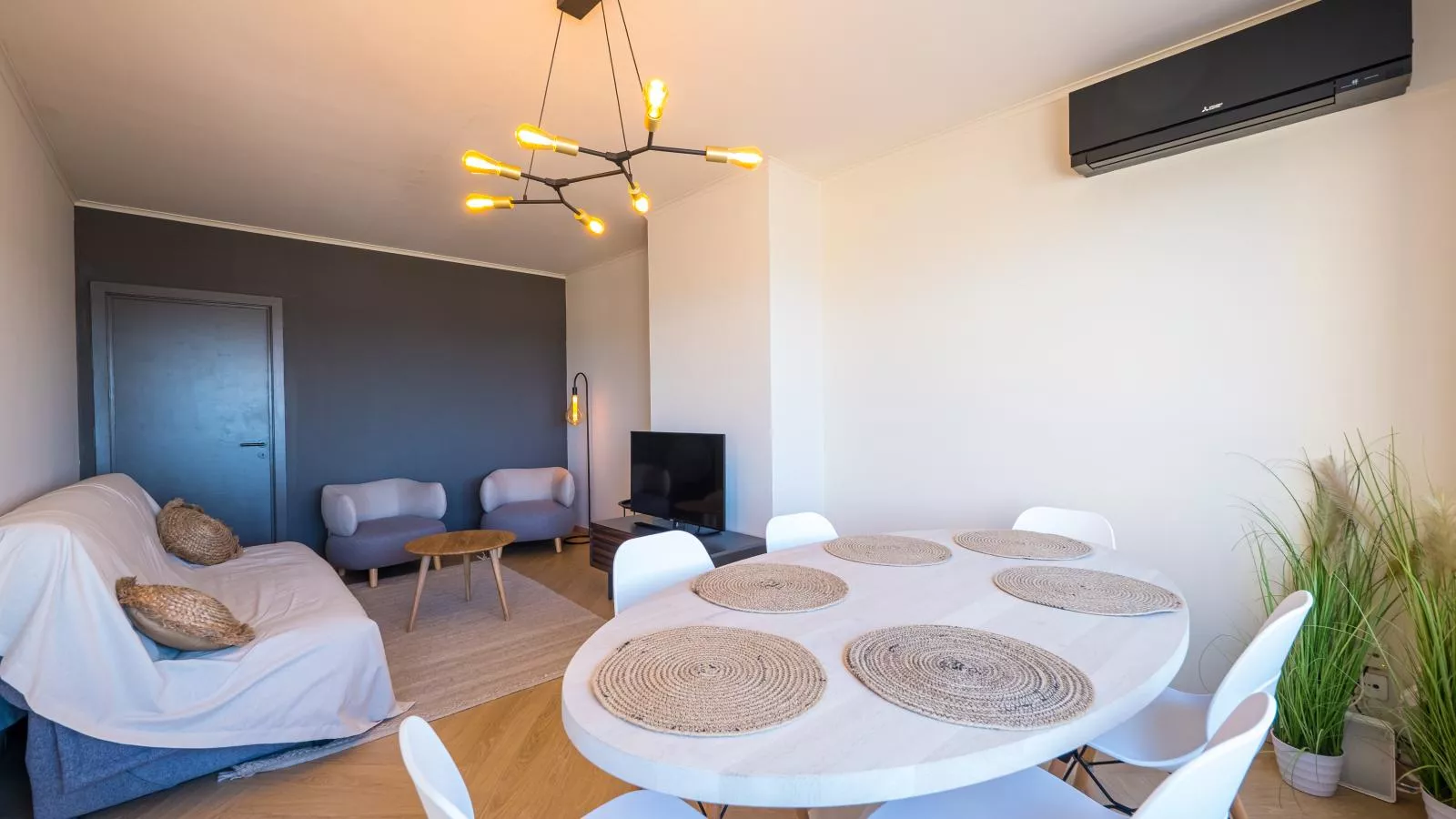 Lakme - 0801 + box 16 (Villa Georges II)