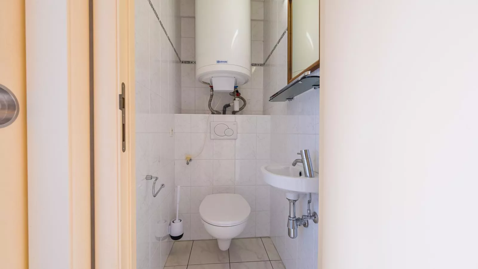 Princess I - 0302 + box 214 (Casino Parking)