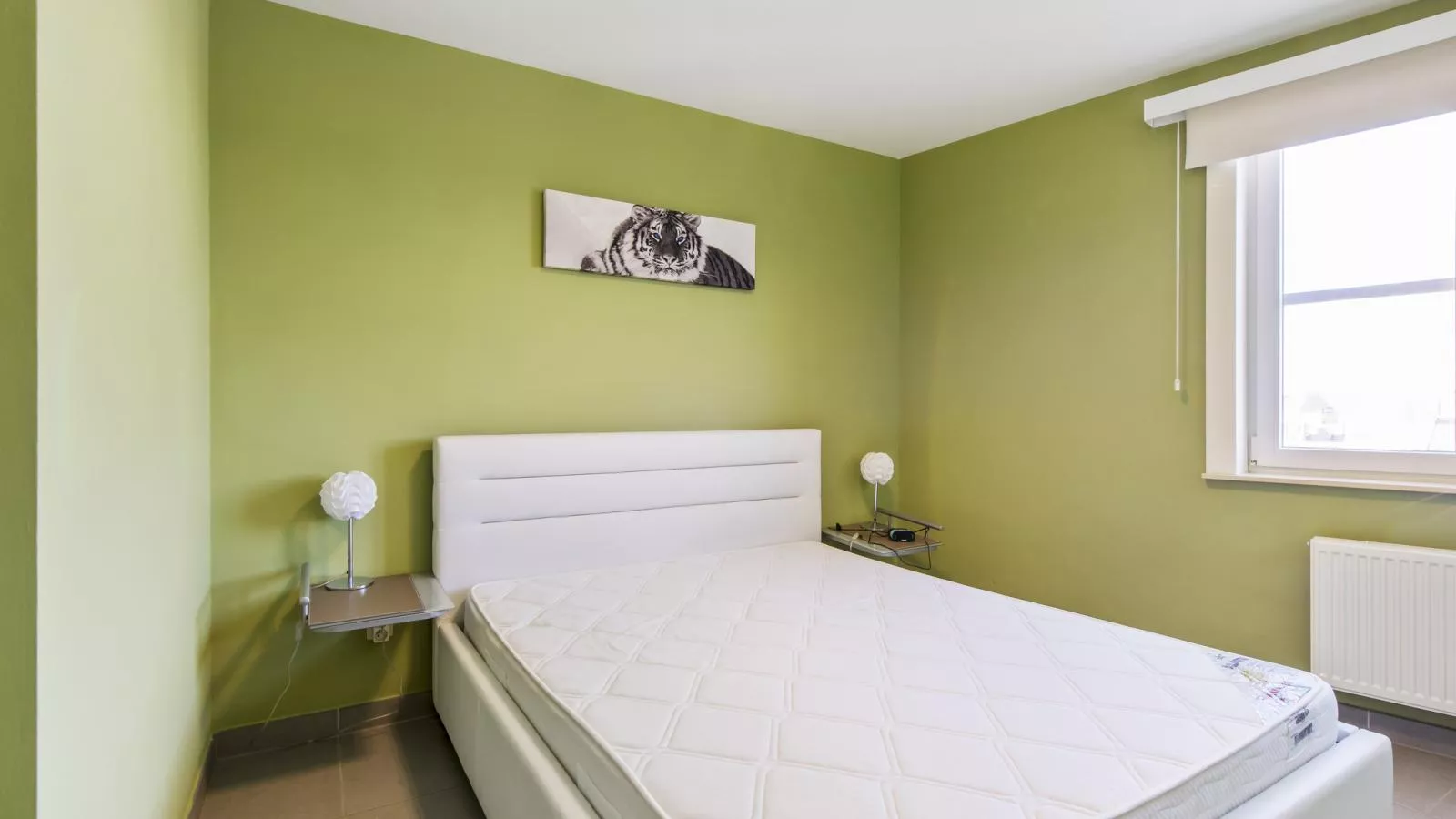 Piazza - 0402 + Parking 4