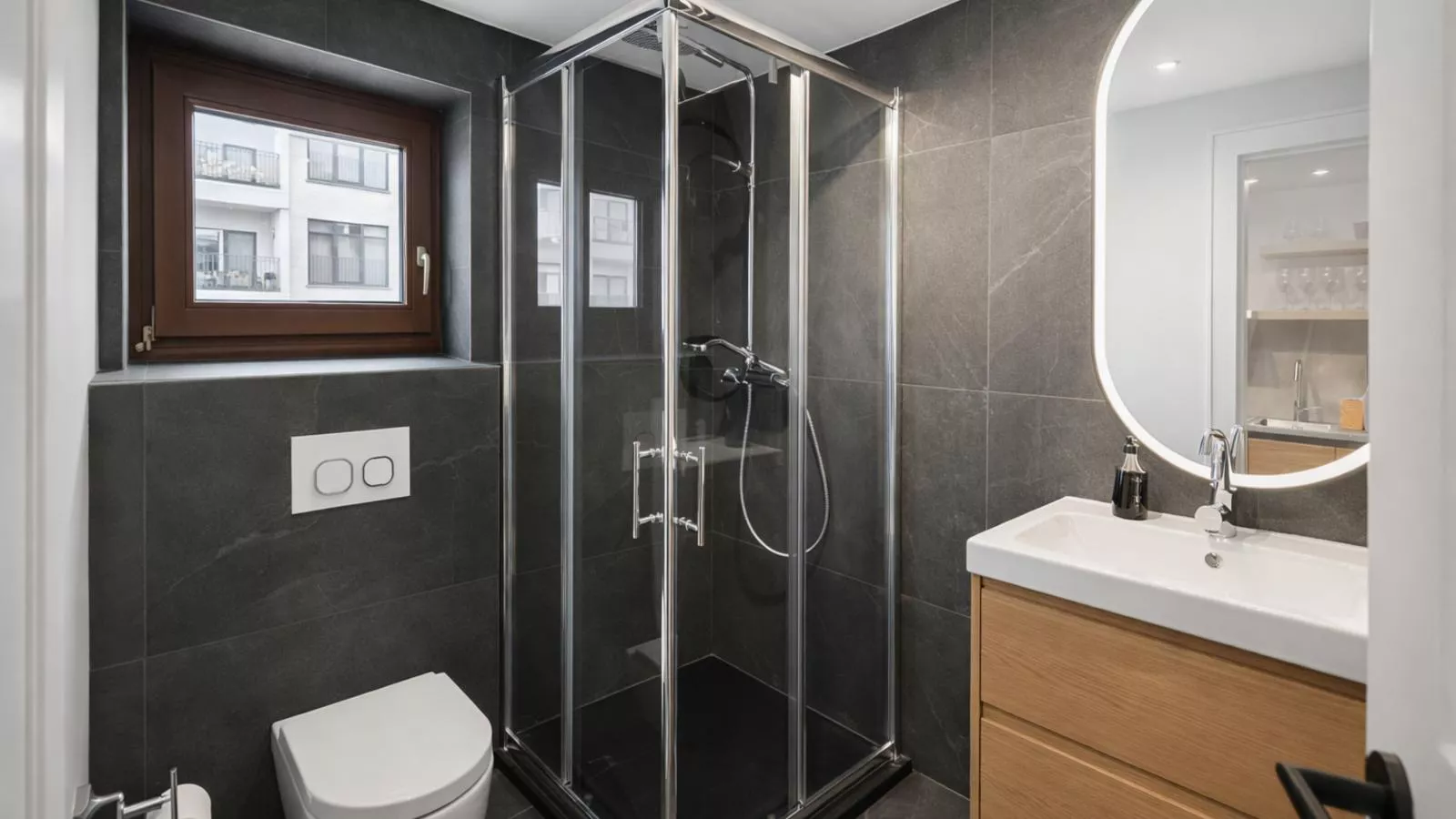 Luxury Central Kirchberg - Badkamer