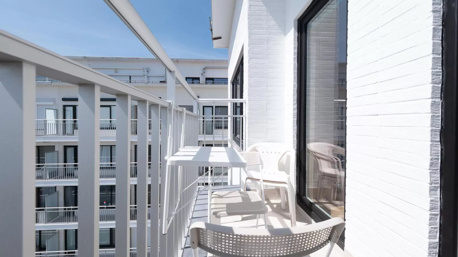 Sunflower - 0705-Terrasbalkon