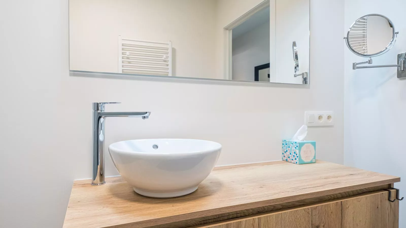 Amantha - 0102 + box 9-Badkamer