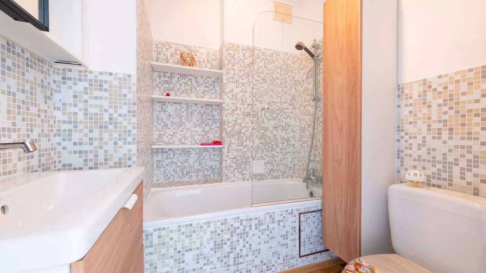 Sunflower - 0705-Badkamer