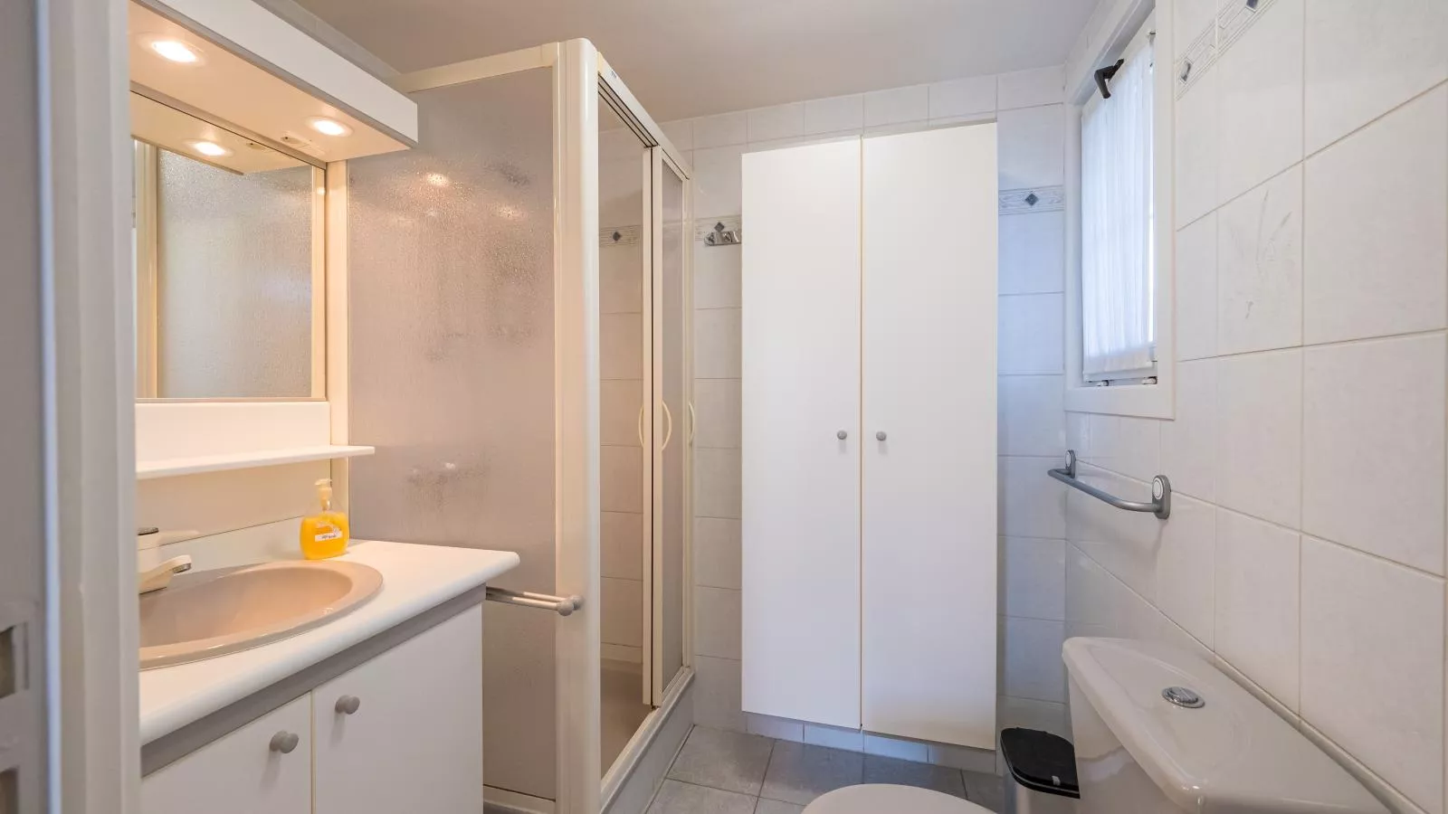 Westenwind - Nr. 3 + park.-Badkamer