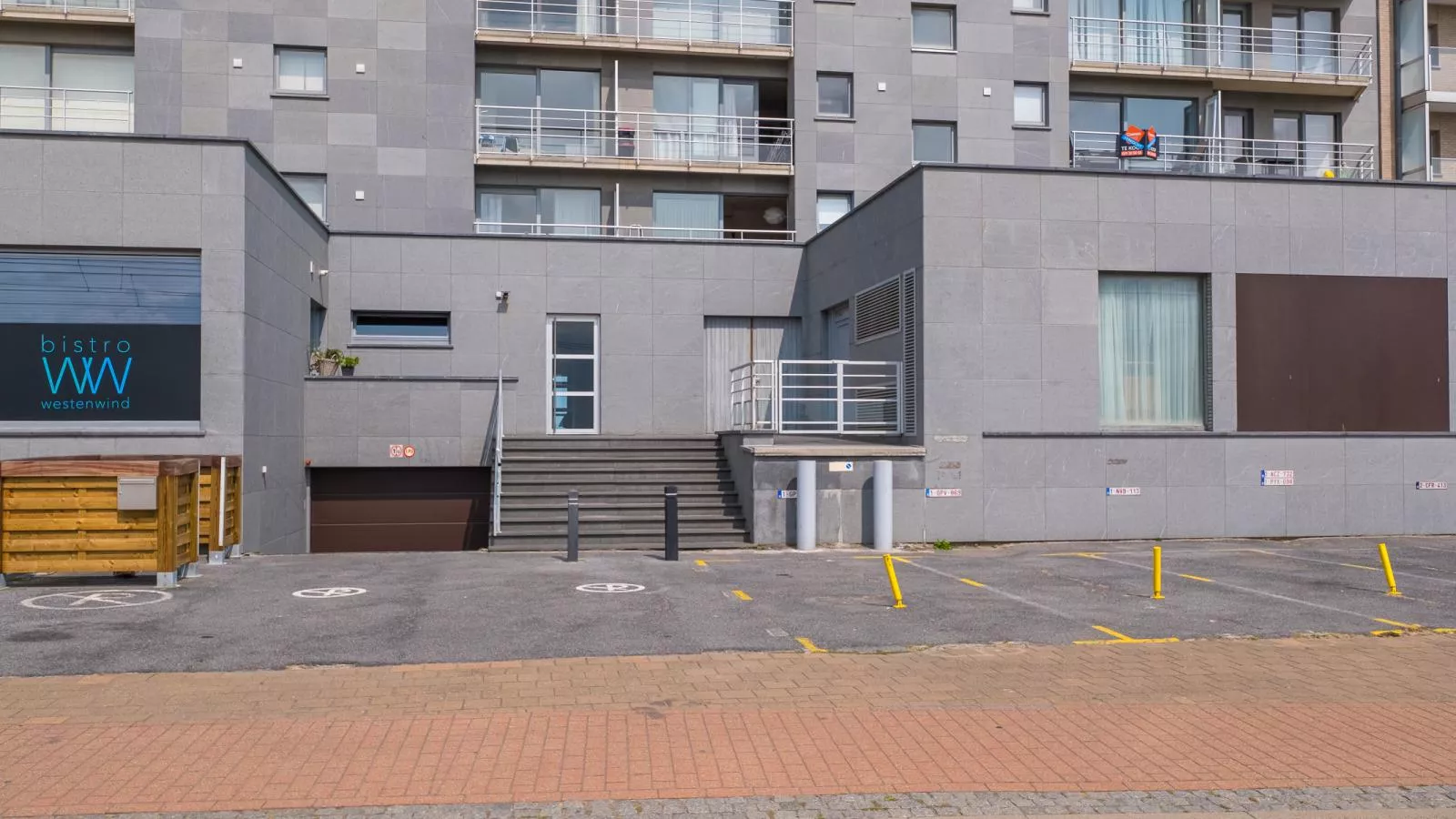 Manager  - 0409 + box 5-Buitenlucht