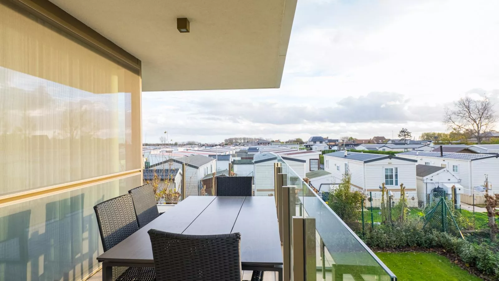 Amantha - 0102 + box 9-Terrasbalkon