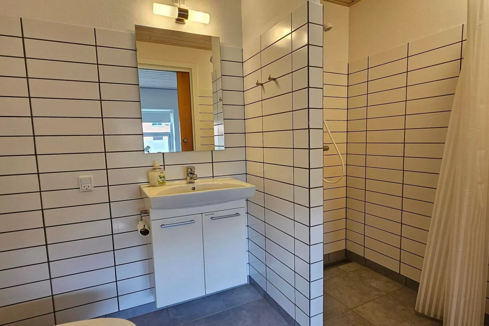 	T1 Business enkeltværelsese - Binnen