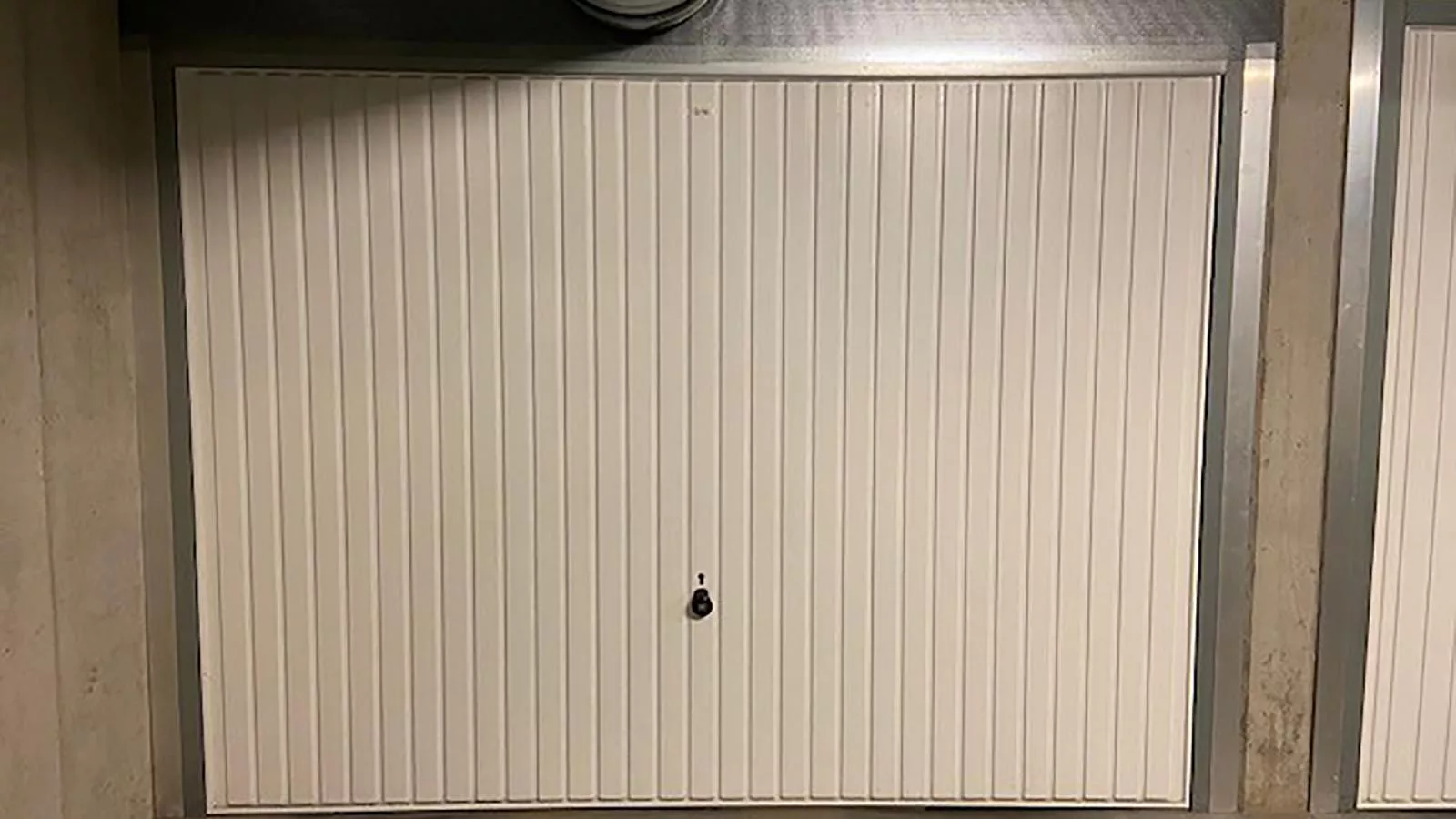 Lakme - 0801 + box 16 (Villa Georges II)-Buitenlucht