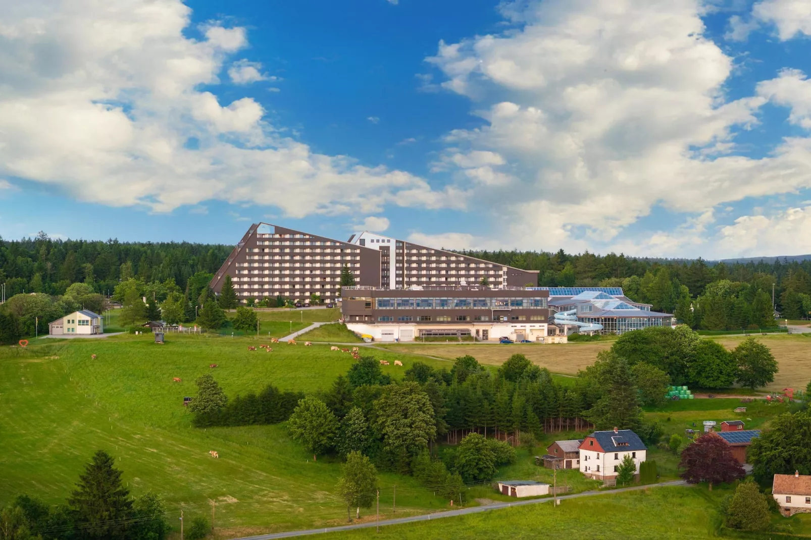 IFA Schöneck Ferienpark - 2 Raum App / AP2 ohne Balkon - Buitenkant zomer