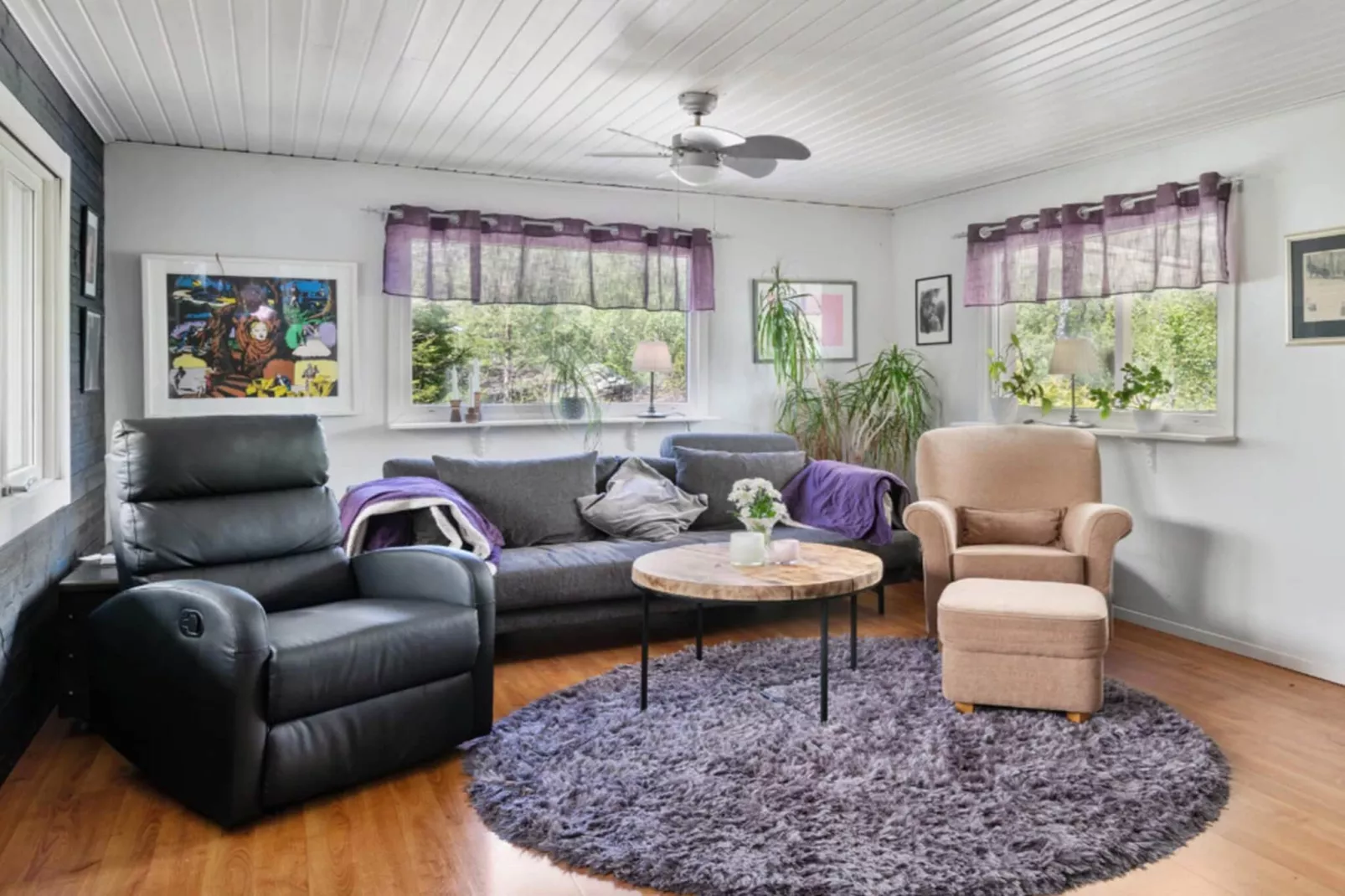 Gezellig toevluchtsoord in het bos met bubbelbad - Binnen