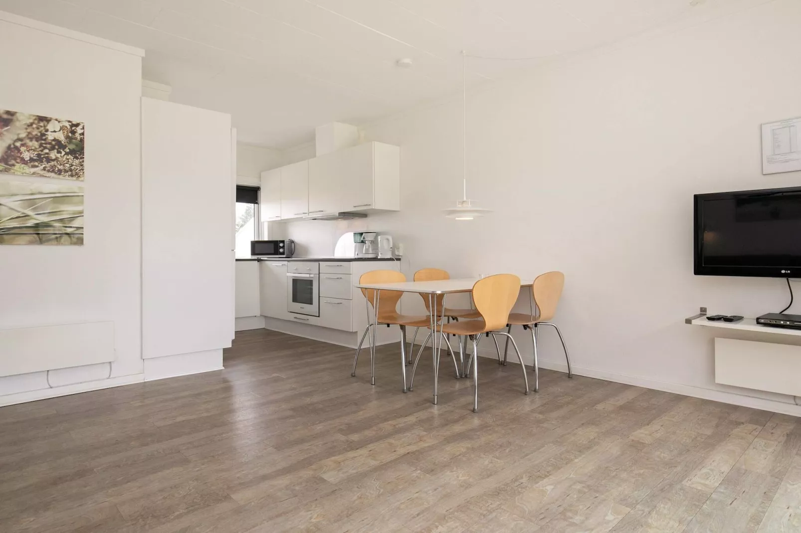 3 room - Binnen