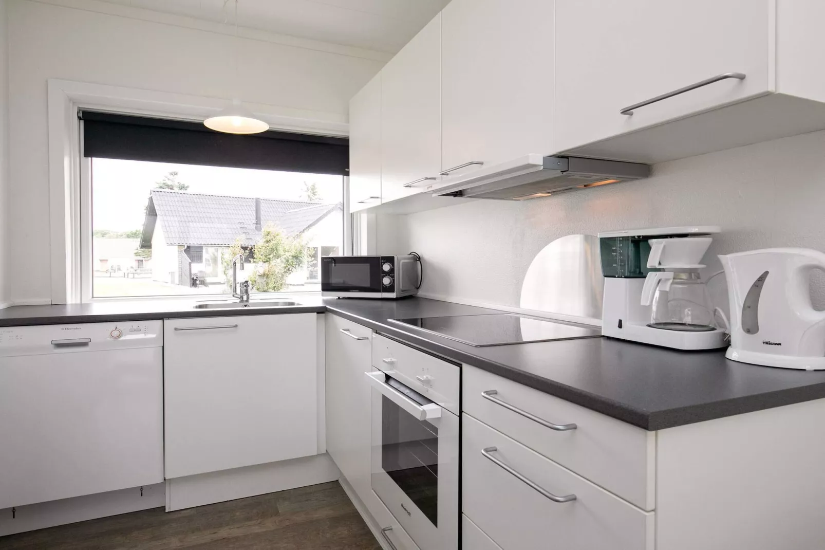 3 room - Binnen