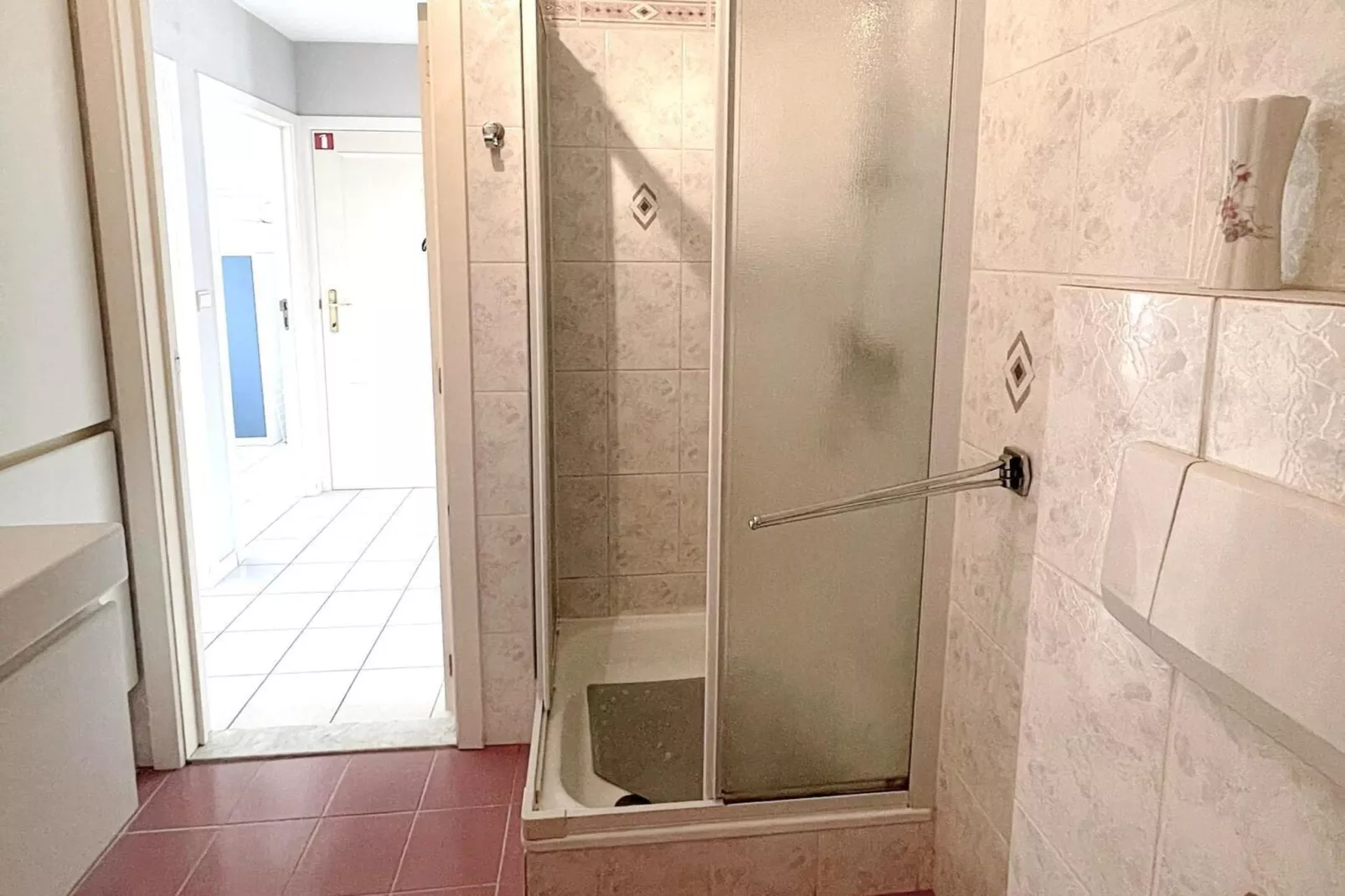 EPERNAY 10702/ 7A - Badkamer