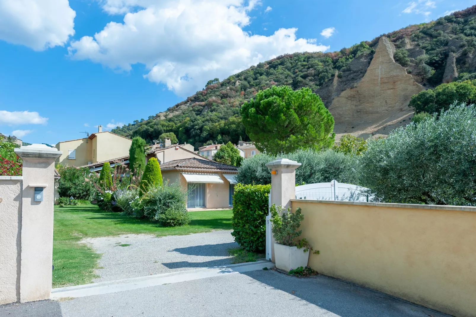 La provençale-Hal-ontvangst