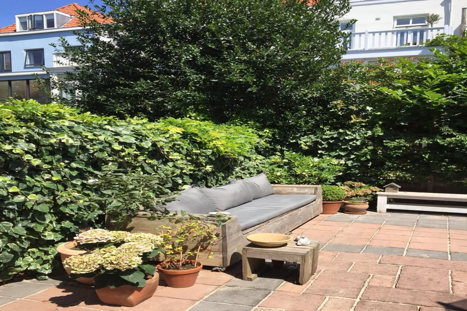 Huize Columbus-Tuinen zomer