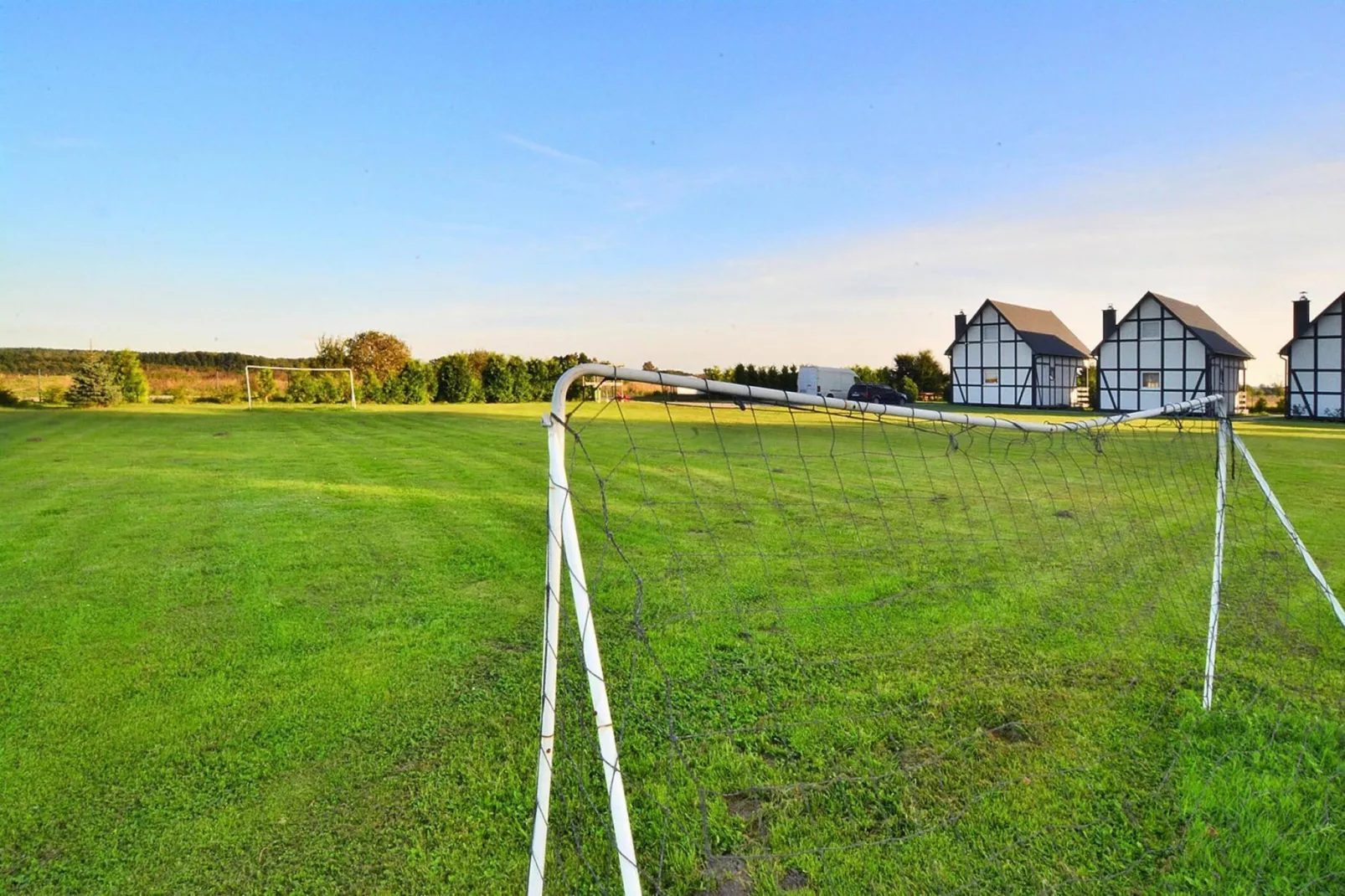 Domki Pani Marii 50 m2 dla 6 osób Jarosławiec-Tuinen zomer