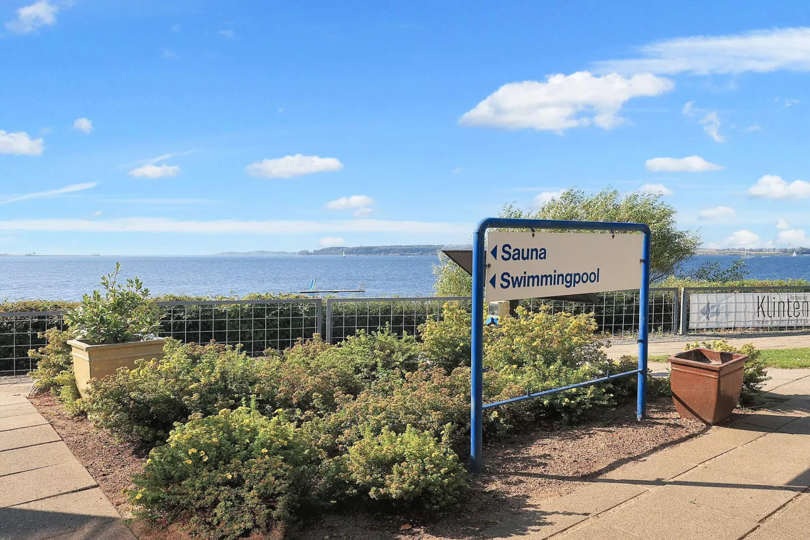 2½ room 1 st floor-Waterzicht