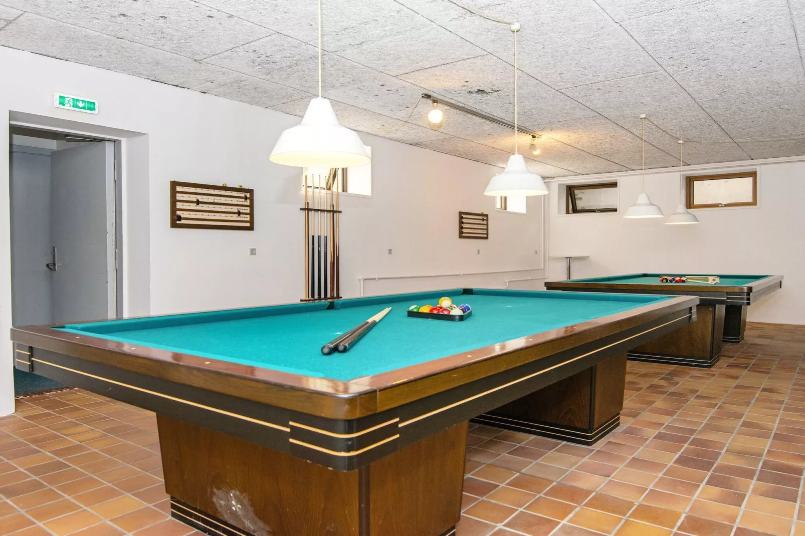 1 roomView couGFloor/1floorPrem-Binnen