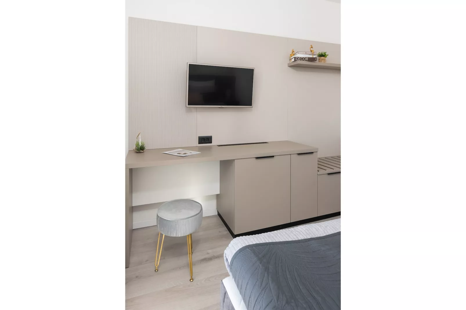 Villa Panorama Dubrovnik (S2) - Comfort Double Room with Balcony and Sea View - Slaapkamer