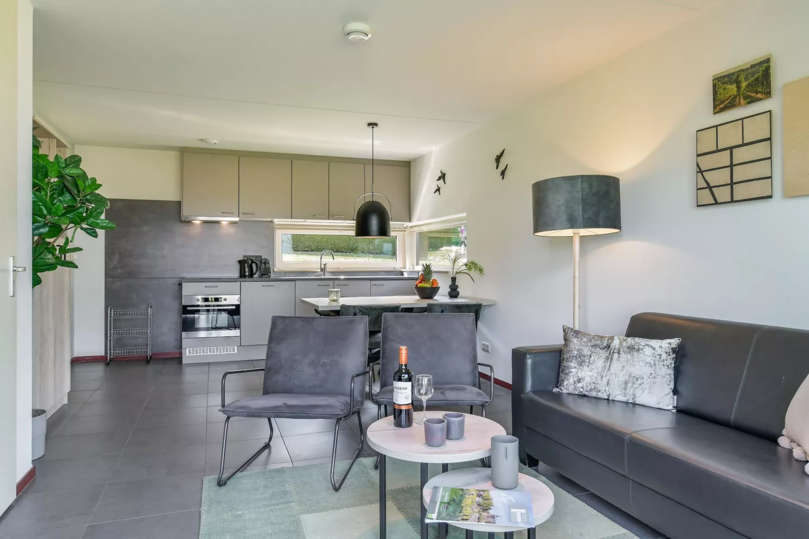 Vakantiepark Reevallis 4 - Woonkamer