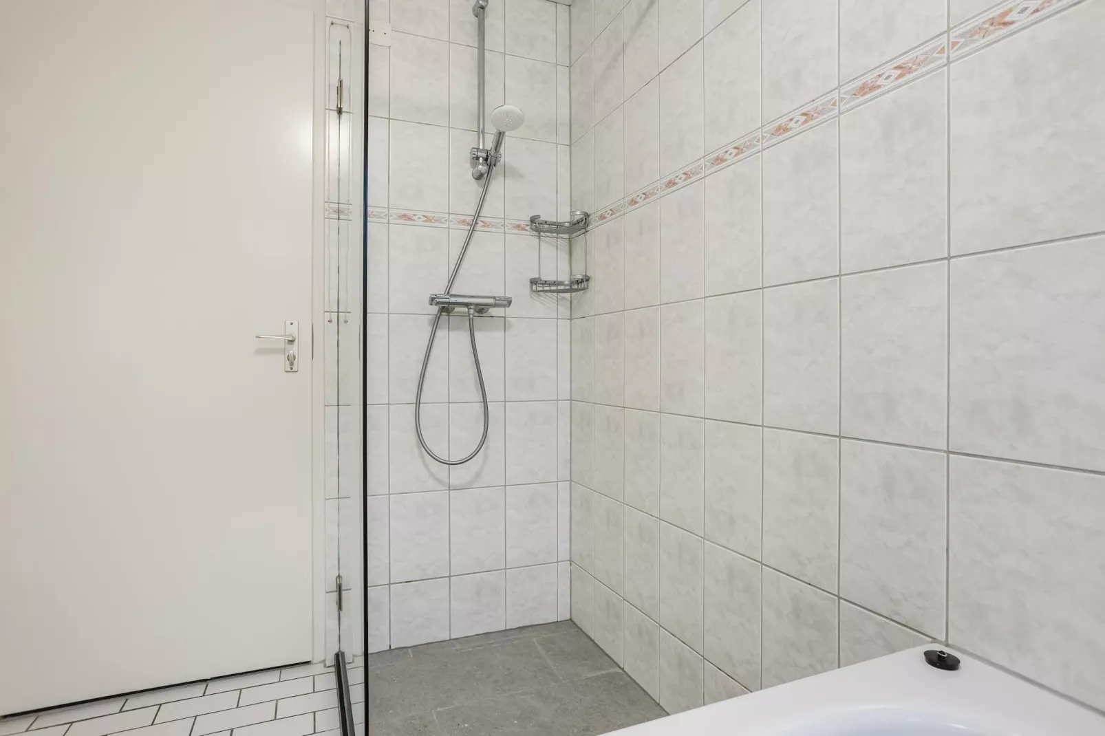 Boomhiemke Duinbungalow 4 - Badkamer