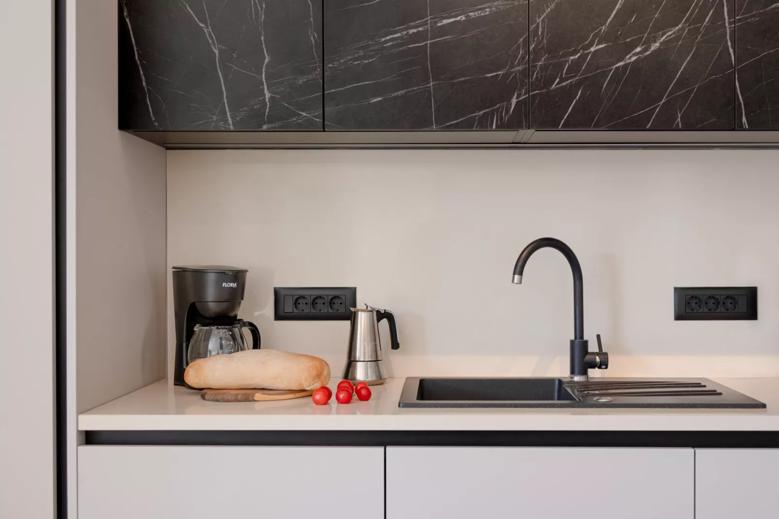 Villa Kalea with pool-Keuken