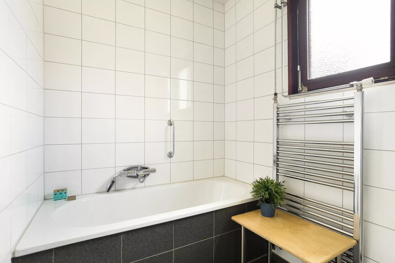 Vakantiepark Reevallis 6 - Badkamer