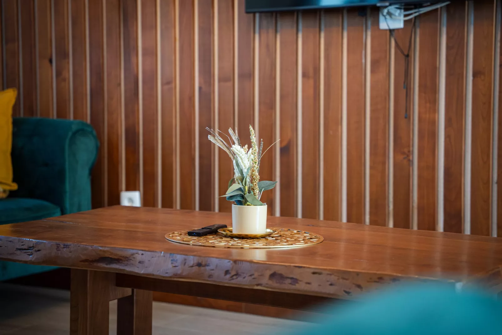 Villa Brusiana with covered heated pool-Eetkamer