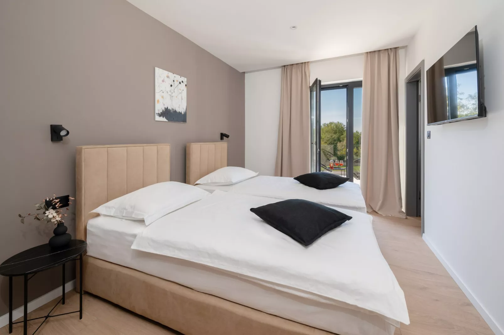 Villa Kalea with pool-Slaapkamer