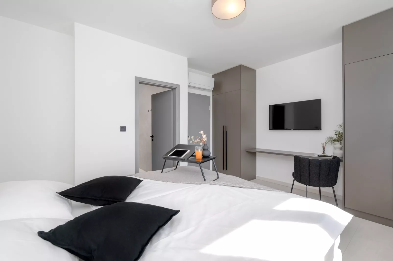 Villa Kalea with pool-Slaapkamer