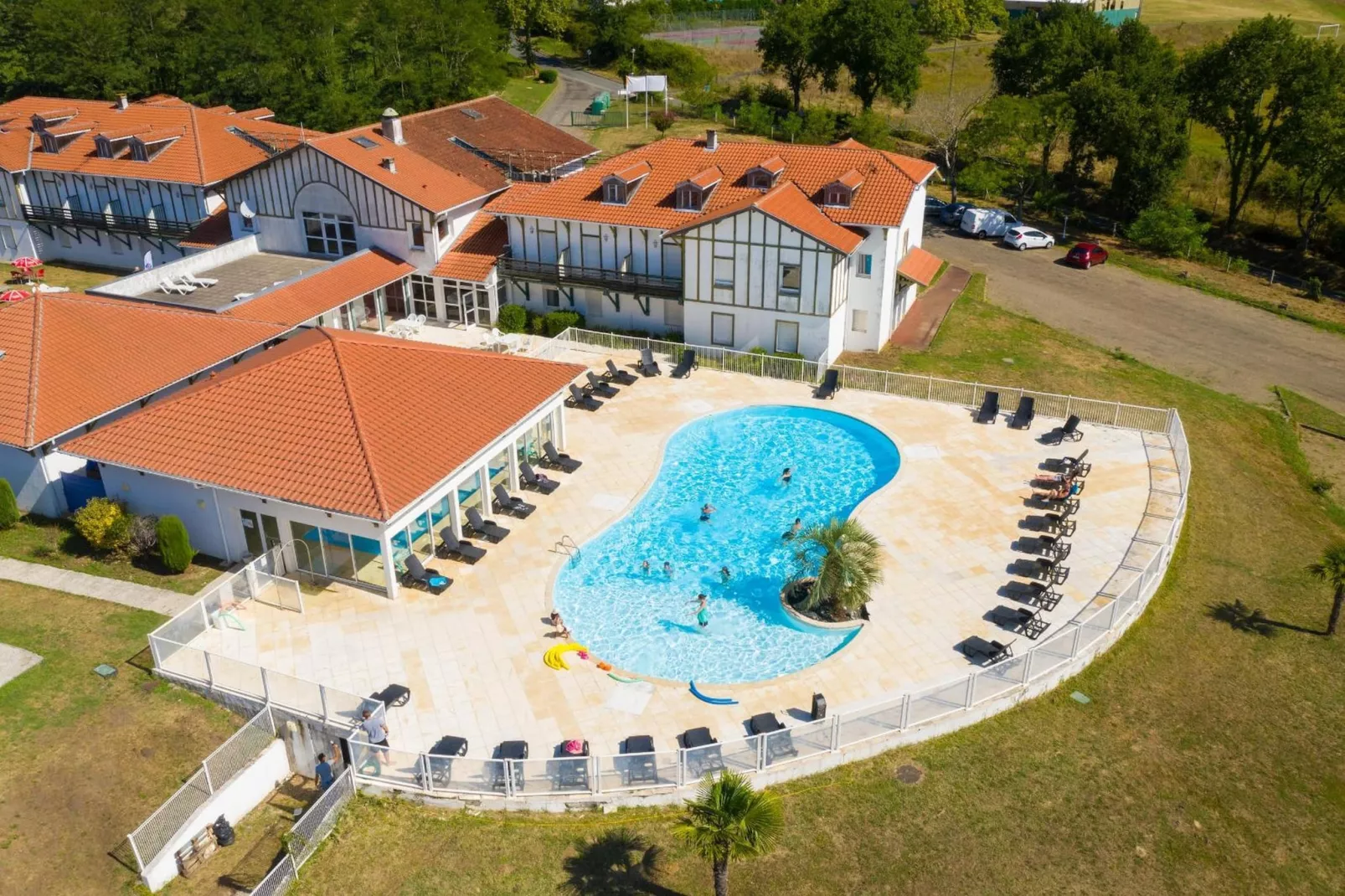 Residence Les Hameaux de la Chalosse Cassen // 4 pcs 8 pers - Zwembad