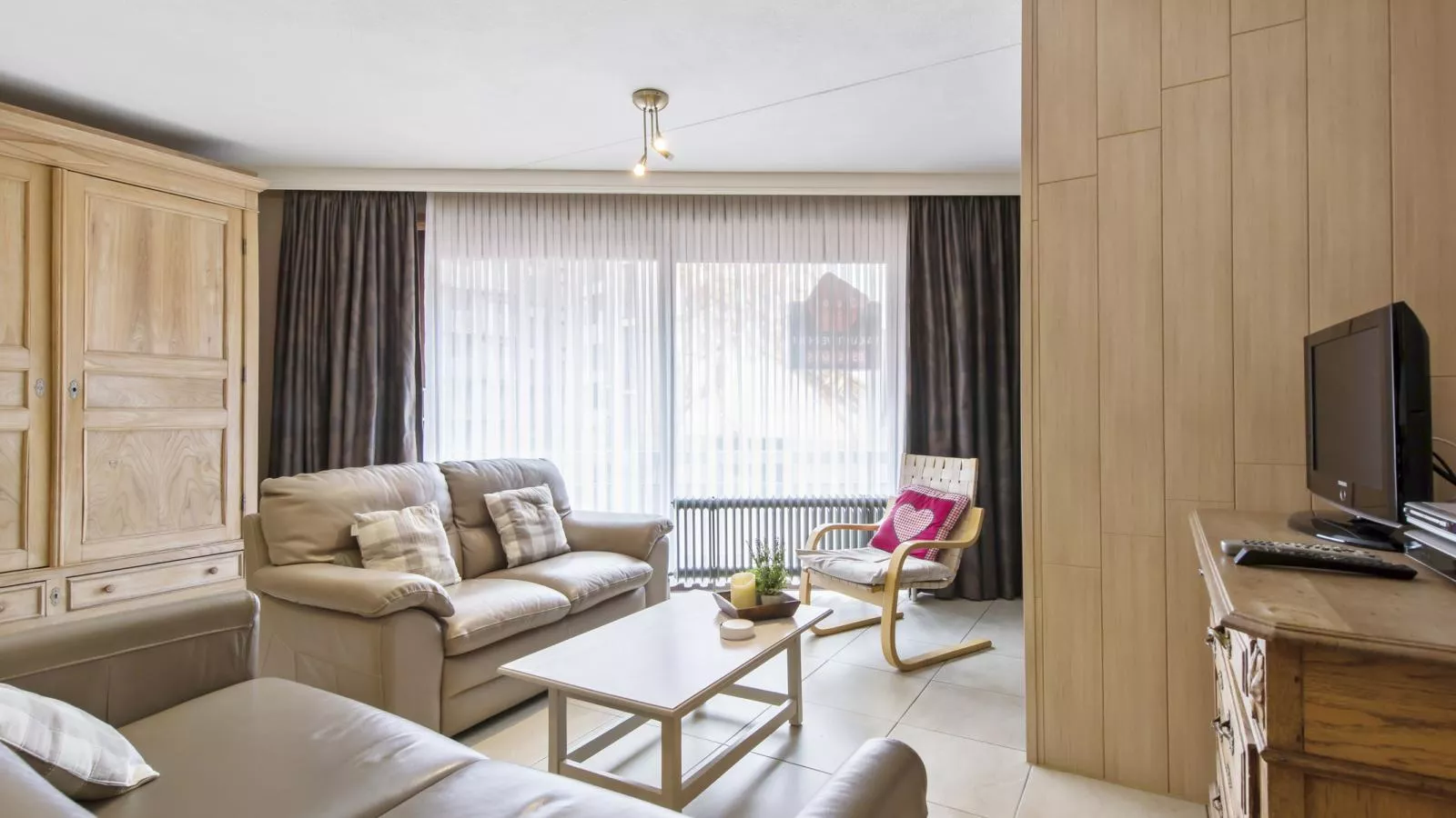 The Gallery DEF - D2