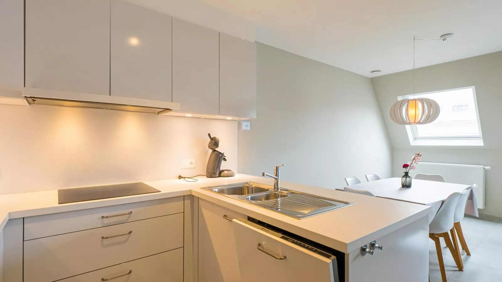 Verdi - 0402 + box 69 (Casino Parking)-Keuken